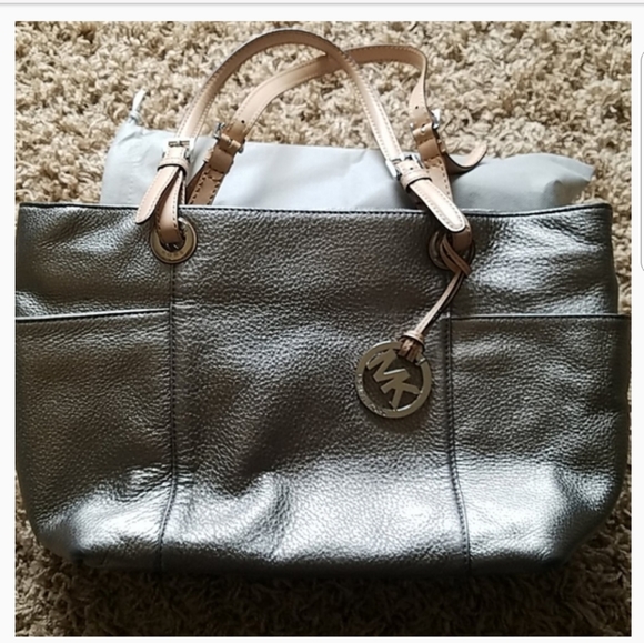 MK Leather Tote - Picture 6 of 8